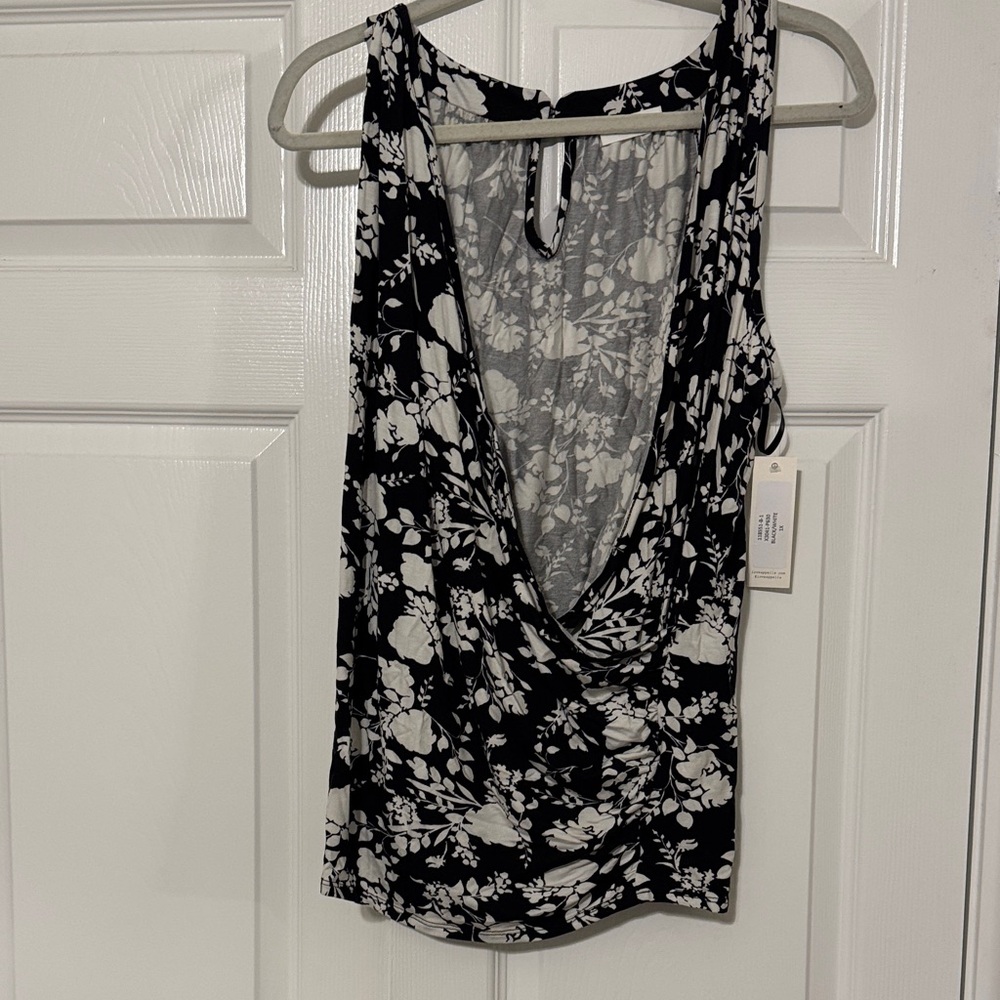 Loveappella Black and White Floral Tank Top
